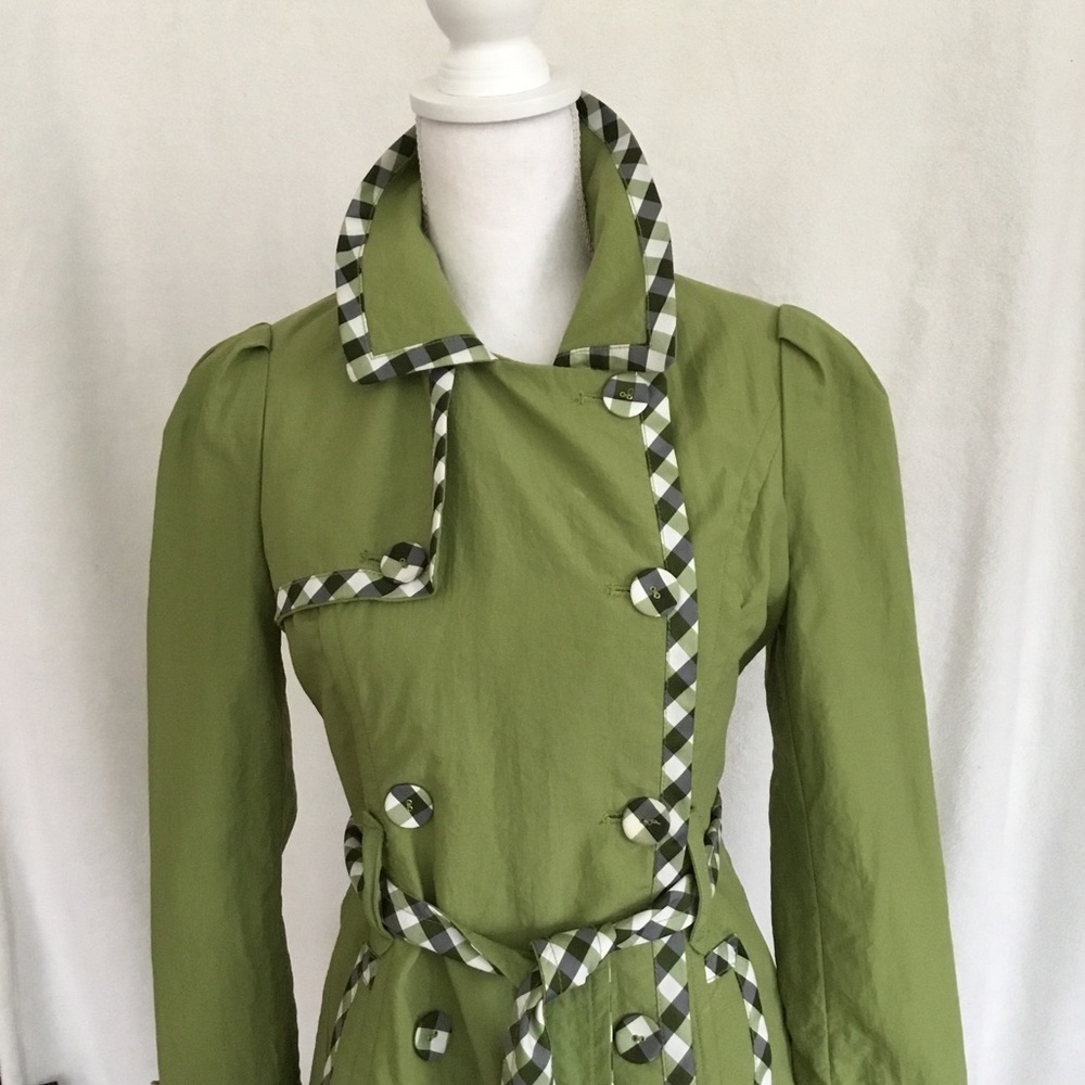 ~GREEN TRENCH WITH BLACK, GREEN AND WHITE CHECKERED TRIM~ - Picture 5 of 10